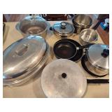 Assorted Lot of Pots, Pans & Roasters Assorted Lot of Pots, Pans & Roasters