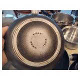 Assorted Lot of Pots, Pans & Roasters Assorted Lot of Pots, Pans & Roasters