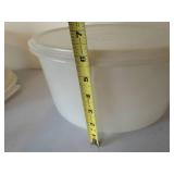 Tupperware Cake and other Storage Containers Tupperware Cake and other Storage Containers