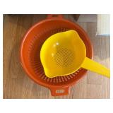 Large Lot of Plastic Kitchen and Serving Items Large Lot of Plastic Kitchen and Serving Items