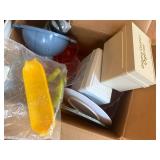 Large Lot of Plastic Kitchen and Serving Items Large Lot of Plastic Kitchen and Serving Items