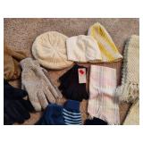 Lot of Ladies Gloves, Hats, Scarves & Mittens Lot of Ladies Gloves, Hats, Scarves & Mittens