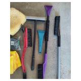 Lot of Windshield Scraper & Car Cleaning Stuff Lot of Windshield Scraper & Car Cleaning Stuff