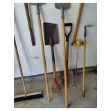 Wheelbarrow & Hand Tools Wheelbarrow & Hand Tools