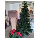 Pre-Lit Christmas Tree & Wreaths Pre-Lit Christmas Tree & Wreaths
