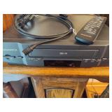 Magnavox VCR w/Remote Magnavox VCR w/Remote