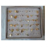 2 Trays of Adjustable Size Rings 2 Trays of Adjustable Size Rings