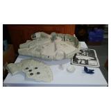 1979 Vintage Kenner Star Wars Millenium Falcon, Star Wars: A New Hope Movie. 