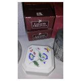 New Old Stock Avon Trinket Boxes (12)