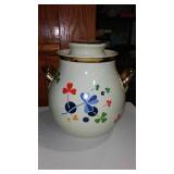 Hall And Hull Pottery.