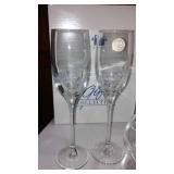 Avon Gift Collection Wine Glasses (8) And Stemware.