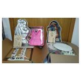 Cake Decorating Plates, Stairs, Molds And More.