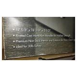 Like New, Oneida Non-Stick Roasting Pan