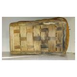 Mid Century Wood And Wicker Lamp, Baskets, Décor And More.
