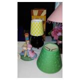 Avon Lamps (2) And Cologne Lamp Avon And Old Spice Gift Sets (3).