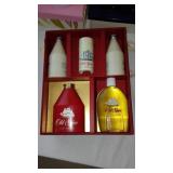 Avon Lamps (2) And Cologne Lamp Avon And Old Spice Gift Sets (3).