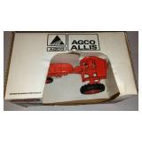Agco Country Classic Allis Chalmers 1/16 Scale Tractor