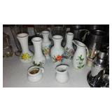 Mix Of Miniatures, Super Cute! Scale Size Varies