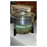 Vintage Munster And Oyster Fryer And Salad Maker.