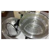 Vintage Munster And Oyster Fryer And Salad Maker.