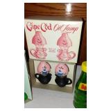 New Old Stock Salt And Pepper Shakers In Box (5 Sets).