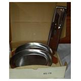 Vintager Heller Ware Steak Plates (2) And 3 Pc Knife Set.