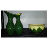 Vintage Pottery Red Wing And Shawnee Bowl.