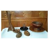 Wood And Ceramic Décor.