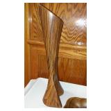 Wood And Ceramic Décor.