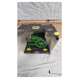 1:16 Ertl Die Cast, John Deere Model G Stationary Engine