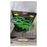 1:16 Ertl Die Cast, John Deere Model G Stationary Engine