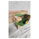 1:16 Ertl 1934 John Deere Monel "A" Unstyled Tractor with a Narrow Front