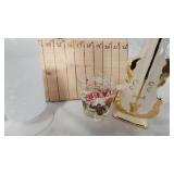 Hand Painted Sugar/Creamer(Germany), Footed Grap Pattern Mild Glass Vas