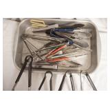 12"x18" Aluminum Baking Pan & tongs