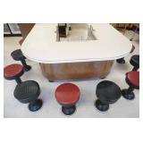 Horseshoe Bar w/9 bar stools