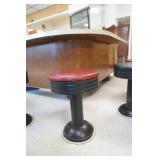 Horseshoe Bar w/9 bar stools