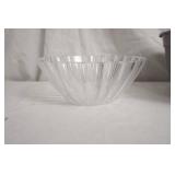 Large Plastic Mixing Bowl & Clear Plastic Serving Bowls (7ct)