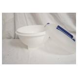 Poly Serving Bowl w/lid and handles