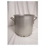 Large Aluminum Kettle 12.5" wide by 12" tall