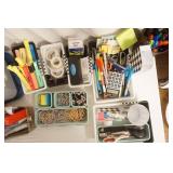 Office Supplies & Organizing Trays & Containers