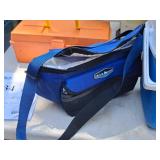 Rubbermaid® Cooler with Arctic Zone Cooler Bag