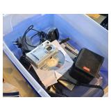 DXG 6.0 Megapixel 3x Zoom Digital Camera with Camera Accessories