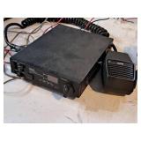 Kraco 40 Channel CB Radio