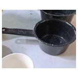 Lot of (2) Pots/Pans
