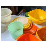 Lot of (8+) Assorted Plastic Dishwares, Storage Bowls with Lids