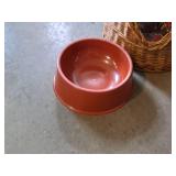 Lot of (4) Pet Supplies - Wicker Beds (x2), Food Bowl, Toy Fish