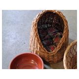 Lot of (4) Pet Supplies - Wicker Beds (x2), Food Bowl, Toy Fish