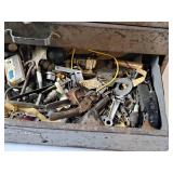 25" Tool Box with Tool Tray, Assorted Hardwares