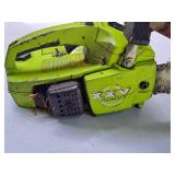 Poulan Super 250A Gasoline-Powered Chainsaw 16" Bar S25DA-38CCM