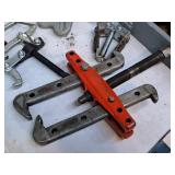 Lot of (5) Pullers (assorted)